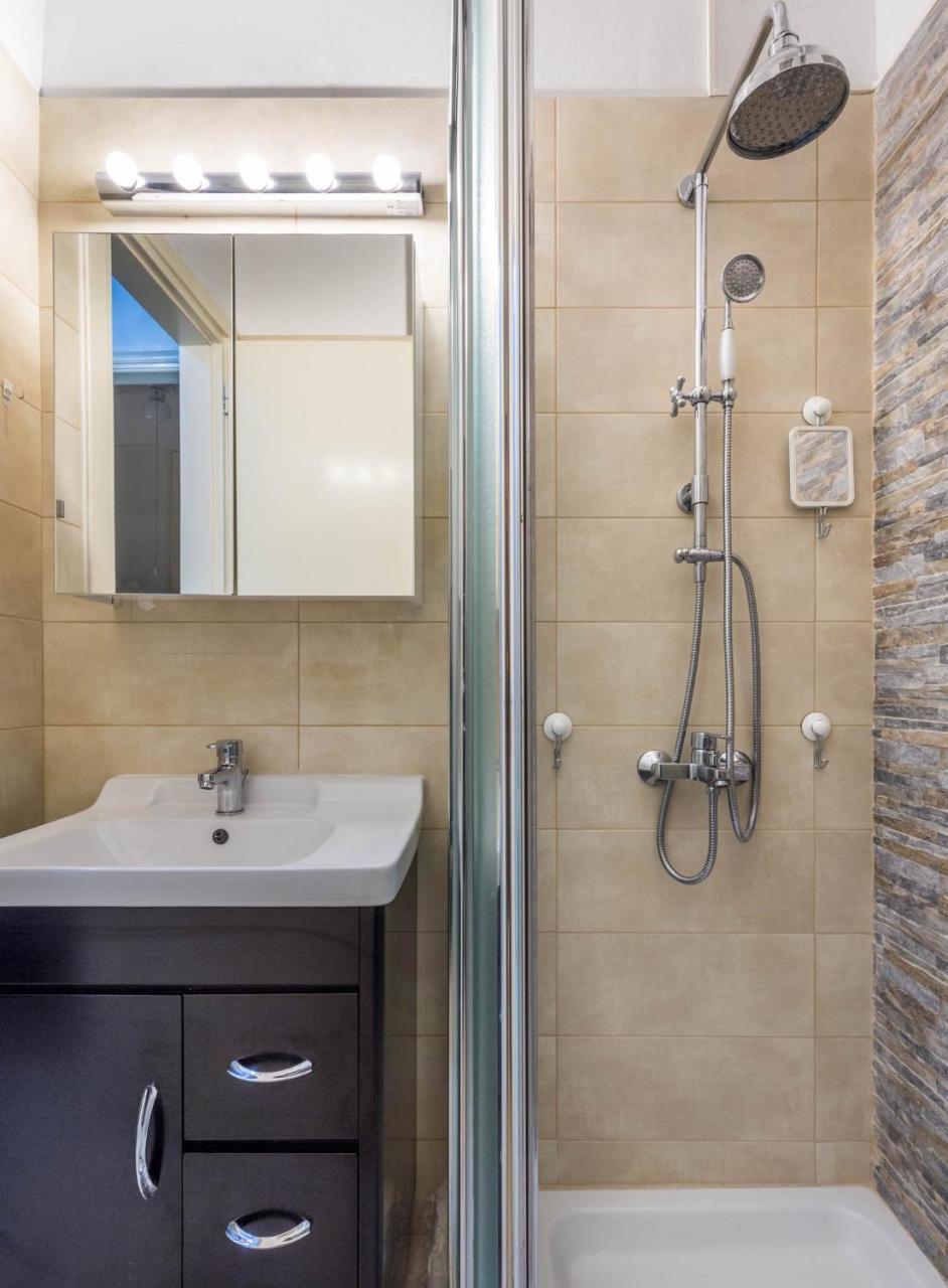 Adorable Flat For 4 Ppl In Kolonaki Daire Atina Dış mekan fotoğraf